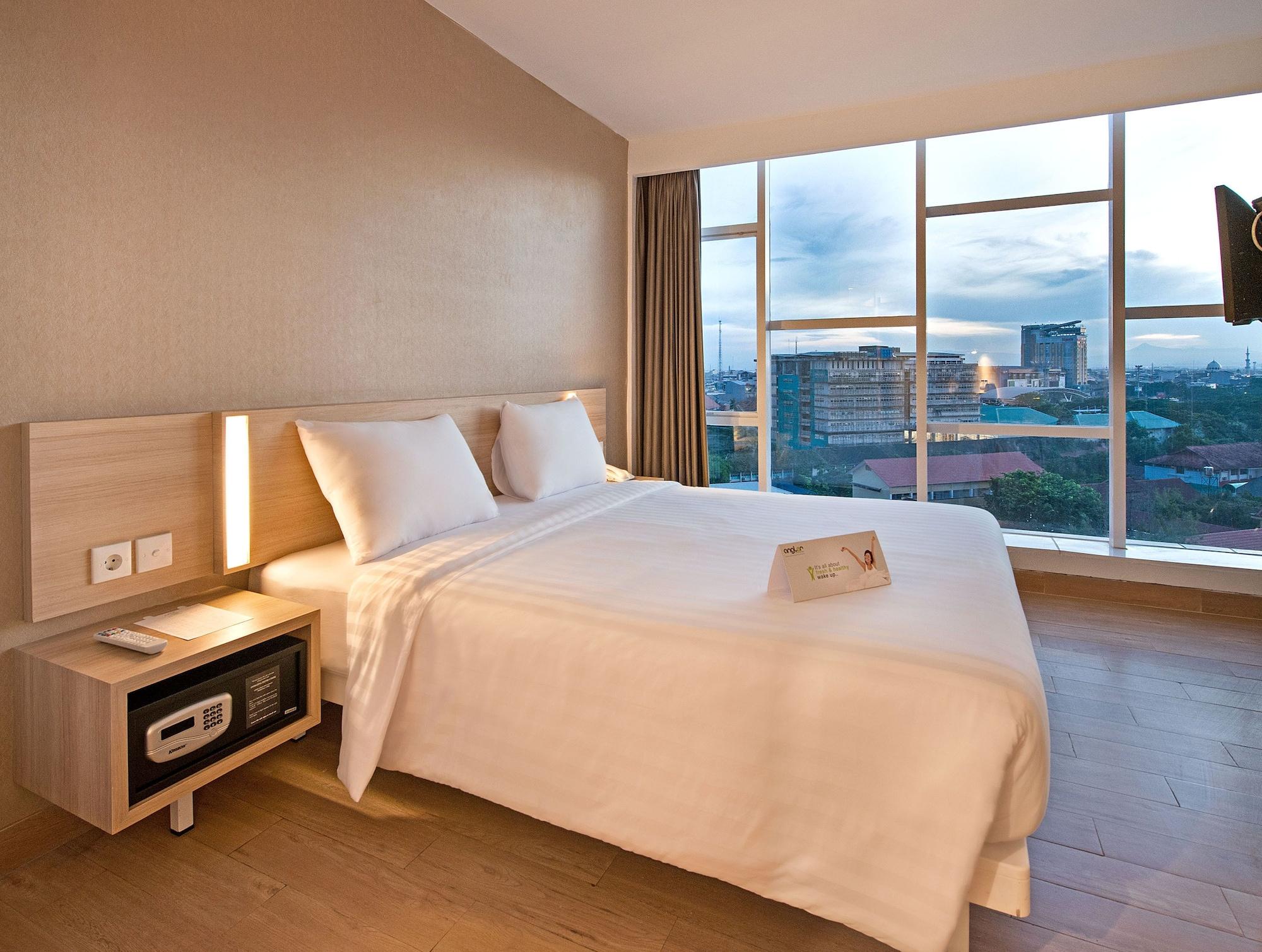 Whiz Prime Hotel Hasanuddin Makassar Eksteriør bilde