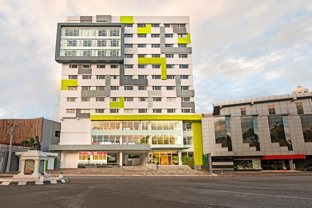 Whiz Prime Hotel Hasanuddin Makassar Eksteriør bilde