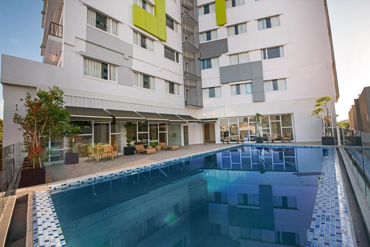Whiz Prime Hotel Hasanuddin Makassar Eksteriør bilde